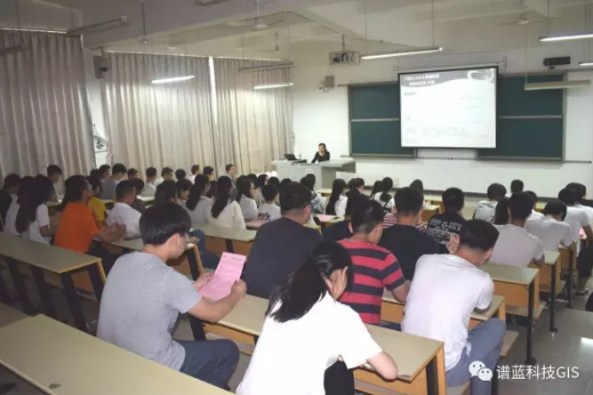 宣讲会∣湖南交通职业技术学院宣讲会顺利举行!(图2) 宣讲会∣湖南交通职业技术学院宣讲会顺利举行!(图2)